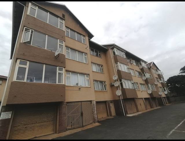 1 BEDROOM FLAT FOR SALE IN BLUFF